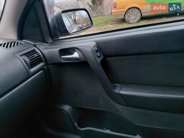 Черный Опель Астра, объемом двигателя 2 л и пробегом 350 тыс. км за 3199 $, фото 6 на Automoto.ua