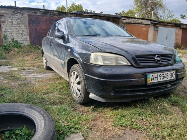 Чорний Опель Астра, об'ємом двигуна 1.4 л та пробігом 180 тис. км за 1813 $, фото 4 на Automoto.ua