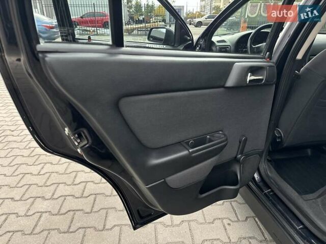 Черный Опель Астра, объемом двигателя 1.4 л и пробегом 205 тыс. км за 3800 $, фото 17 на Automoto.ua