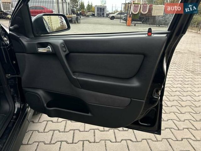 Черный Опель Астра, объемом двигателя 1.4 л и пробегом 205 тыс. км за 3800 $, фото 23 на Automoto.ua