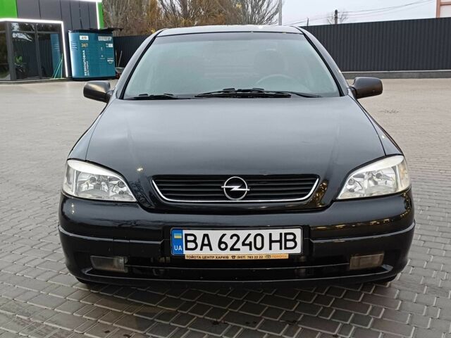 Черный Опель Астра, объемом двигателя 1.4 л и пробегом 166 тыс. км за 4700 $, фото 1 на Automoto.ua