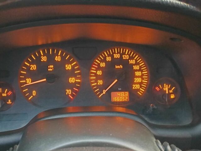 Черный Опель Астра, объемом двигателя 1.4 л и пробегом 166 тыс. км за 4700 $, фото 17 на Automoto.ua