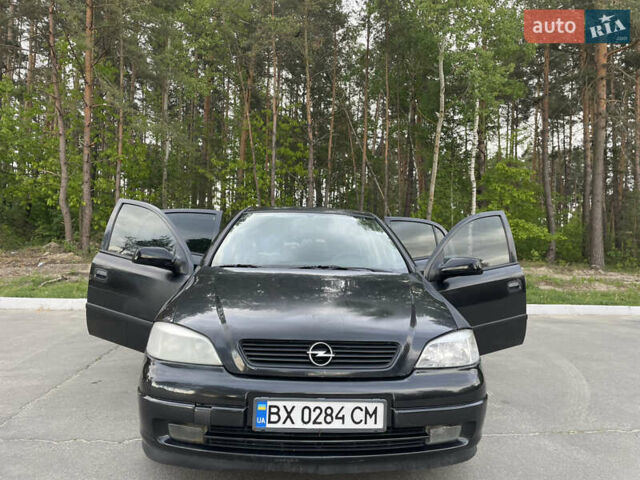 Чорний Опель Астра, об'ємом двигуна 1.4 л та пробігом 285 тис. км за 2550 $, фото 24 на Automoto.ua