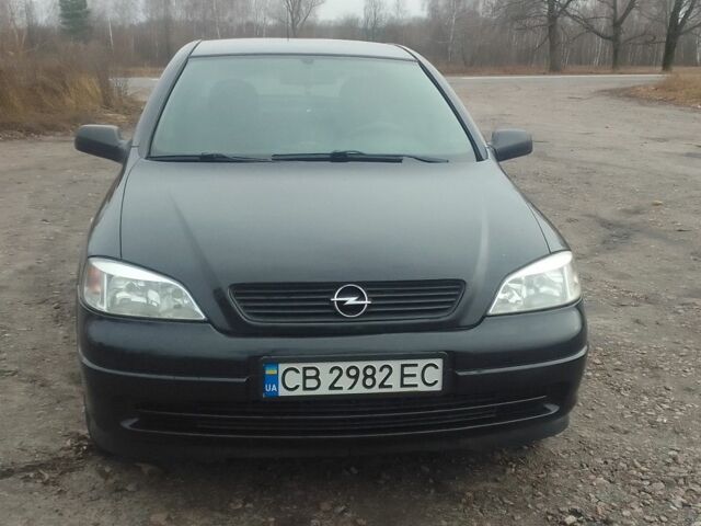 Черный Опель Астра, объемом двигателя 1.4 л и пробегом 351 тыс. км за 3333 $, фото 1 на Automoto.ua
