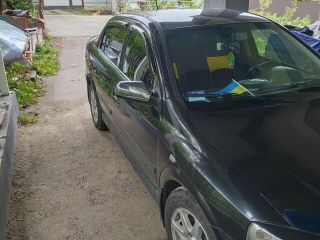 Черный Опель Астра, объемом двигателя 0 л и пробегом 247 тыс. км за 3700 $, фото 2 на Automoto.ua