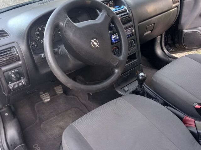 Черный Опель Астра, объемом двигателя 0 л и пробегом 340 тыс. км за 3000 $, фото 6 на Automoto.ua