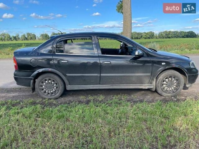 Чорний Опель Астра, об'ємом двигуна 1.4 л та пробігом 294 тис. км за 3800 $, фото 3 на Automoto.ua