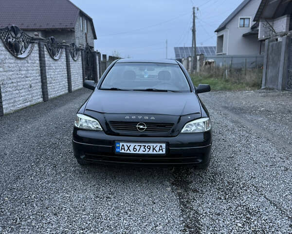 Черный Опель Астра, объемом двигателя 1.36 л и пробегом 260 тыс. км за 2900 $, фото 9 на Automoto.ua
