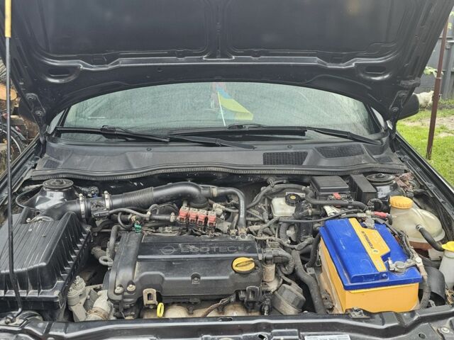 Черный Опель Астра, объемом двигателя 0 л и пробегом 217 тыс. км за 4000 $, фото 5 на Automoto.ua