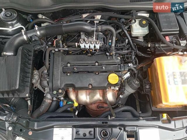 Чорний Опель Астра, об'ємом двигуна 1.36 л та пробігом 225 тис. км за 3790 $, фото 13 на Automoto.ua