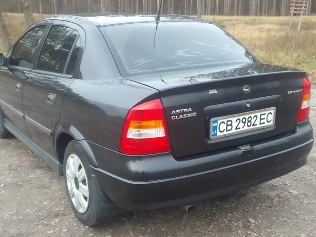 Черный Опель Астра, объемом двигателя 1.4 л и пробегом 351 тыс. км за 3333 $, фото 6 на Automoto.ua