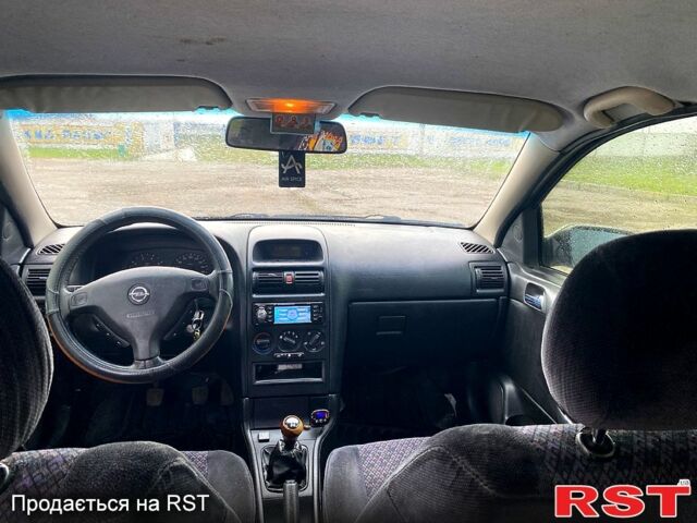 Чорний Опель Астра, об'ємом двигуна 1.6 л та пробігом 333 тис. км за 3600 $, фото 11 на Automoto.ua