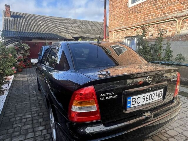 Черный Опель Астра, объемом двигателя 1.6 л и пробегом 151 тыс. км за 3700 $, фото 3 на Automoto.ua