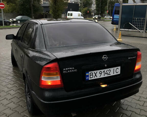 Черный Опель Астра, объемом двигателя 1.36 л и пробегом 292 тыс. км за 2700 $, фото 5 на Automoto.ua