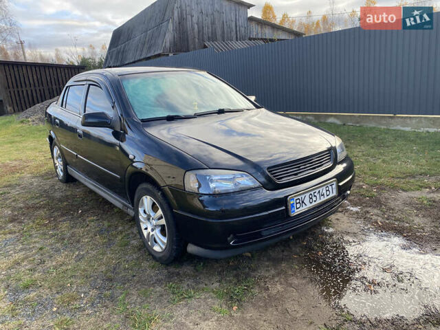 Чорний Опель Астра, об'ємом двигуна 1.6 л та пробігом 111 тис. км за 4200 $, фото 1 на Automoto.ua