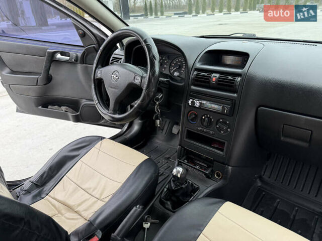 Чорний Опель Астра, об'ємом двигуна 1.6 л та пробігом 212 тис. км за 2999 $, фото 16 на Automoto.ua