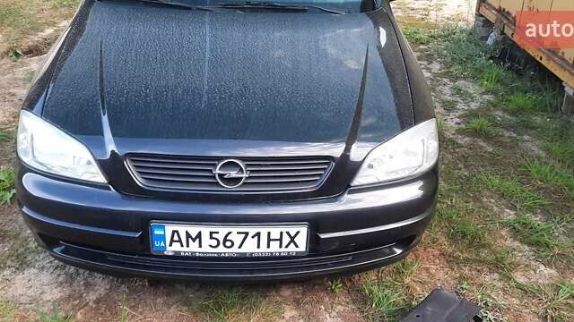 Черный Опель Астра, объемом двигателя 1.36 л и пробегом 158 тыс. км за 4000 $, фото 8 на Automoto.ua