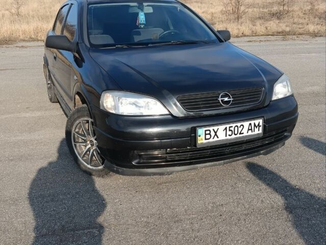Черный Опель Астра, объемом двигателя 0 л и пробегом 290 тыс. км за 4000 $, фото 2 на Automoto.ua