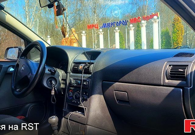 Чорний Опель Астра, об'ємом двигуна 1.6 л та пробігом 260 тис. км за 4150 $, фото 9 на Automoto.ua