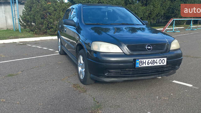 Чорний Опель Астра, об'ємом двигуна 1.36 л та пробігом 290 тис. км за 3900 $, фото 1 на Automoto.ua