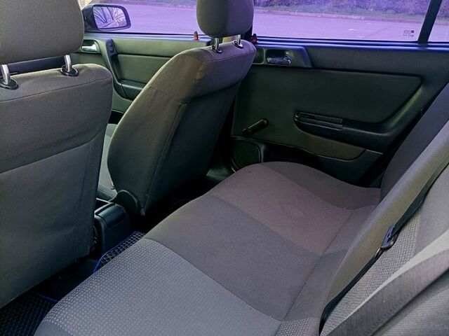 Черный Опель Астра, объемом двигателя 1.6 л и пробегом 212 тыс. км за 3800 $, фото 8 на Automoto.ua