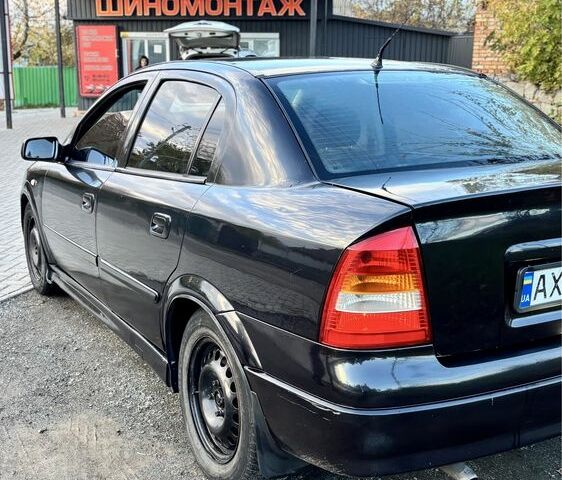 Чорний Опель Астра, об'ємом двигуна 1.4 л та пробігом 250 тис. км за 2500 $, фото 2 на Automoto.ua