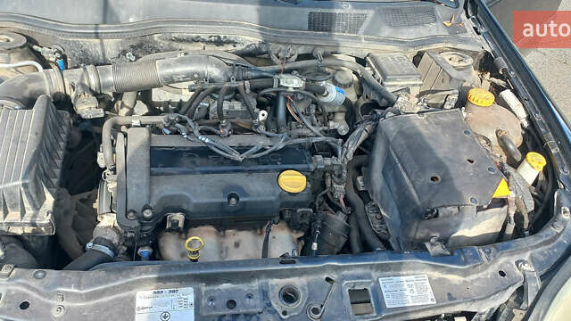 Чорний Опель Астра, об'ємом двигуна 1.36 л та пробігом 290 тис. км за 3900 $, фото 6 на Automoto.ua