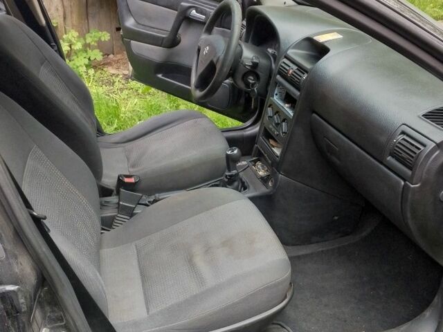 Черный Опель Астра, объемом двигателя 1.6 л и пробегом 2 тыс. км за 2000 $, фото 10 на Automoto.ua