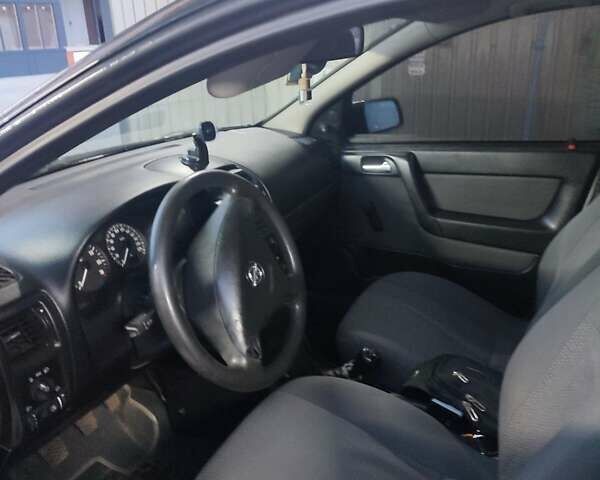 Опель Астра 2007 у Нетешине на Automoto.ua Чорний Опель Астра, об'ємом двигуна 1.36 л та пробігом 352 тис. км за 4200 $, фото 5 на Automoto.ua