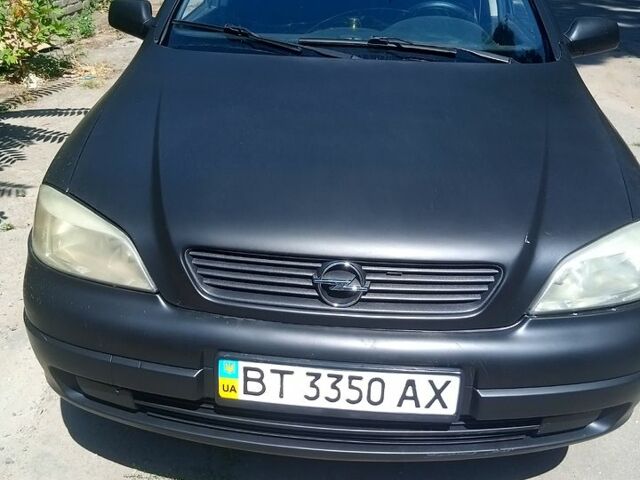 Черный Опель Астра, объемом двигателя 1.4 л и пробегом 100 тыс. км за 3300 $, фото 8 на Automoto.ua