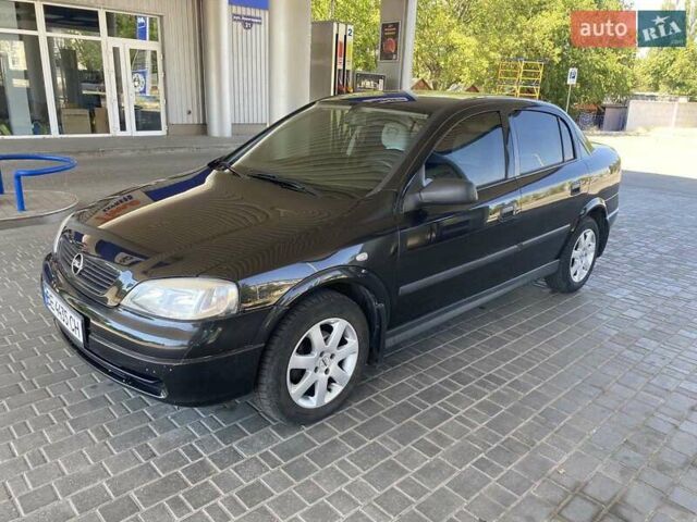 Черный Опель Астра, объемом двигателя 1.4 л и пробегом 107 тыс. км за 4800 $, фото 11 на Automoto.ua