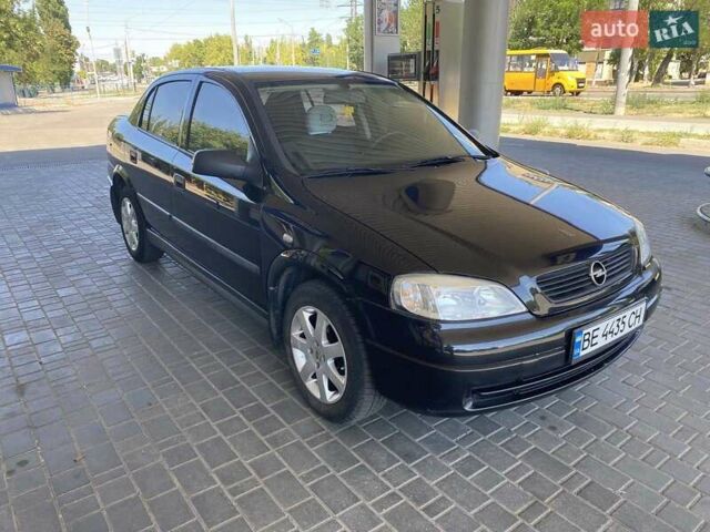 Черный Опель Астра, объемом двигателя 1.4 л и пробегом 107 тыс. км за 4800 $, фото 2 на Automoto.ua