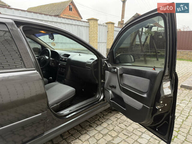 Чорний Опель Астра, об'ємом двигуна 1.4 л та пробігом 160 тис. км за 4000 $, фото 25 на Automoto.ua