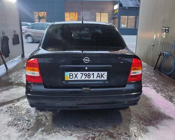 Опель Астра 2007 у Нетешине на Automoto.ua Чорний Опель Астра, об'ємом двигуна 1.36 л та пробігом 352 тис. км за 4200 $, фото 1 на Automoto.ua