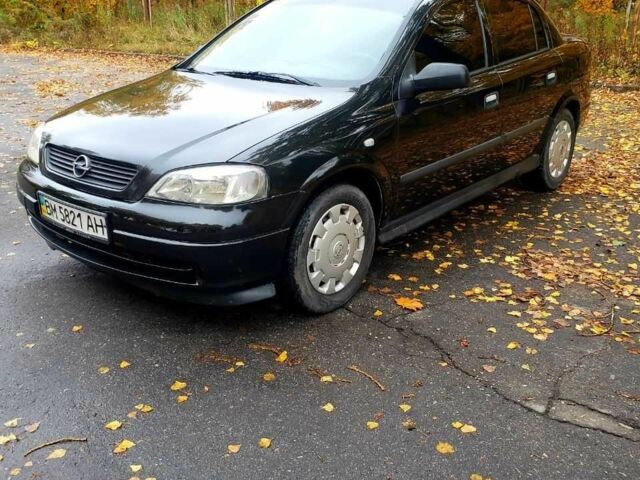 Черный Опель Астра, объемом двигателя 1.4 л и пробегом 265 тыс. км за 3150 $, фото 3 на Automoto.ua