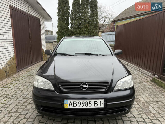 Чорний Опель Астра, об'ємом двигуна 1.4 л та пробігом 160 тис. км за 4000 $, фото 1 на Automoto.ua