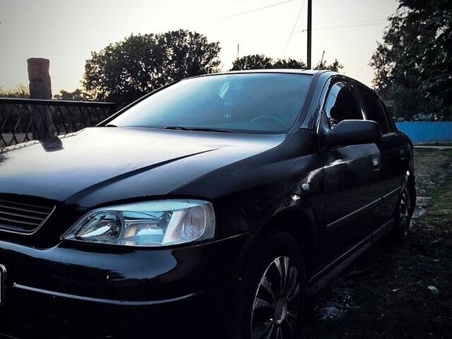 Черный Опель Астра, объемом двигателя 1.4 л и пробегом 0 тыс. км за 4200 $, фото 1 на Automoto.ua