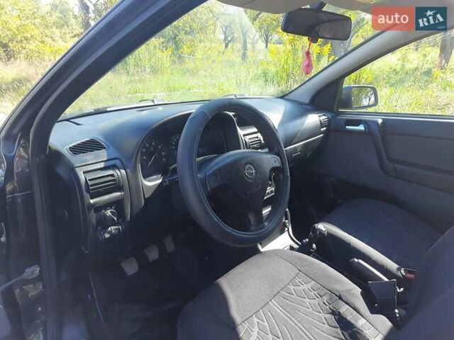 Чорний Опель Астра, об'ємом двигуна 1.6 л та пробігом 220 тис. км за 3500 $, фото 9 на Automoto.ua
