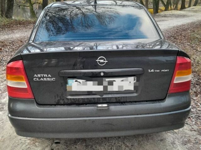 Черный Опель Астра, объемом двигателя 0 л и пробегом 135 тыс. км за 3400 $, фото 3 на Automoto.ua