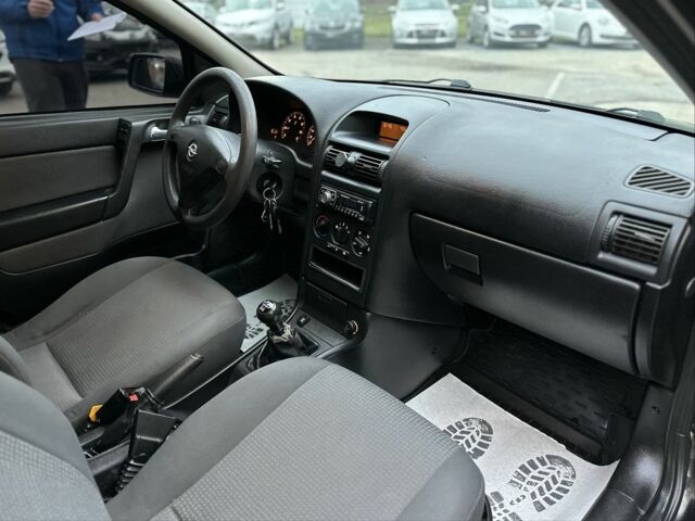 Чорний Опель Астра, об'ємом двигуна 1.4 л та пробігом 102 тис. км за 3600 $, фото 12 на Automoto.ua