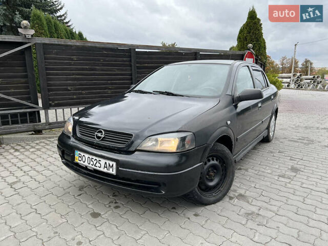 Черный Опель Астра, объемом двигателя 1.4 л и пробегом 157 тыс. км за 2500 $, фото 2 на Automoto.ua