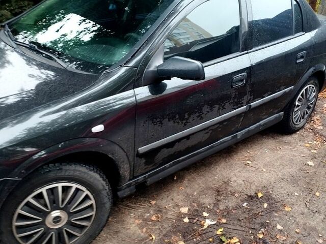 Чорний Опель Астра, об'ємом двигуна 1.8 л та пробігом 140 тис. км за 4100 $, фото 2 на Automoto.ua