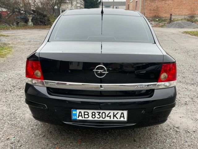 Черный Опель Астра, объемом двигателя 1.6 л и пробегом 180 тыс. км за 5200 $, фото 1 на Automoto.ua