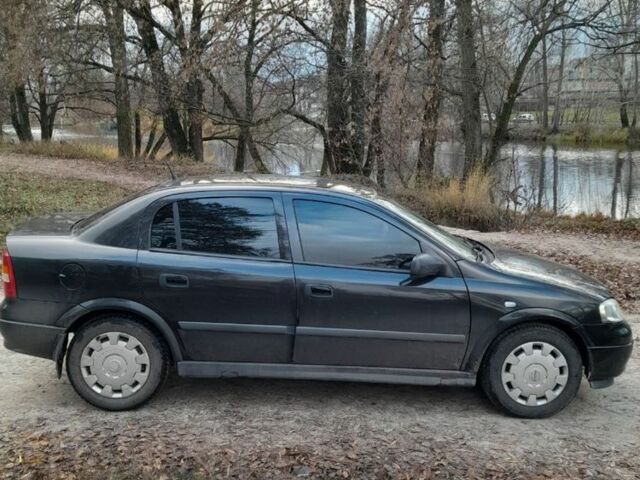 Черный Опель Астра, объемом двигателя 0 л и пробегом 135 тыс. км за 3400 $, фото 5 на Automoto.ua