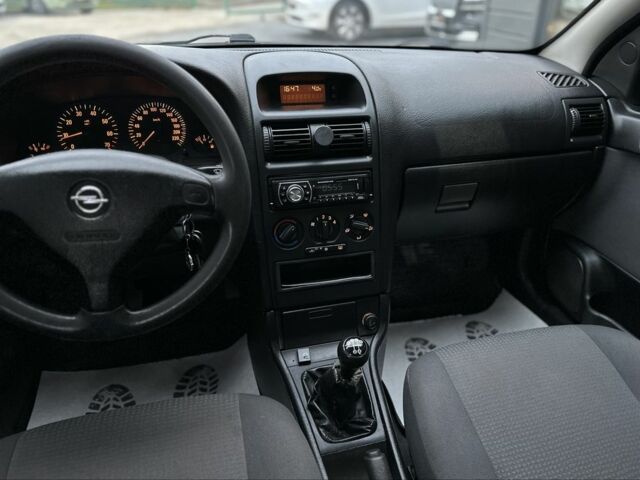 Чорний Опель Астра, об'ємом двигуна 1.4 л та пробігом 102 тис. км за 3600 $, фото 16 на Automoto.ua