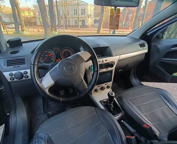 Чорний Опель Астра, об'ємом двигуна 1.6 л та пробігом 305 тис. км за 4500 $, фото 21 на Automoto.ua