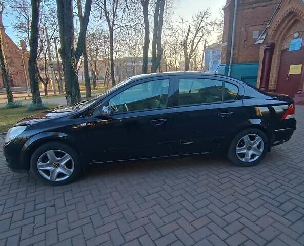 Чорний Опель Астра, об'ємом двигуна 1.6 л та пробігом 305 тис. км за 4500 $, фото 4 на Automoto.ua