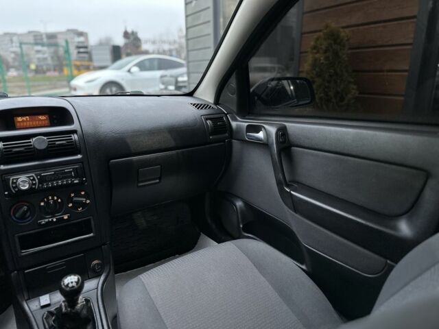 Чорний Опель Астра, об'ємом двигуна 1.4 л та пробігом 102 тис. км за 3600 $, фото 19 на Automoto.ua