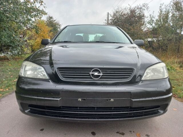 Черный Опель Астра, объемом двигателя 0 л и пробегом 220 тыс. км за 4500 $, фото 4 на Automoto.ua