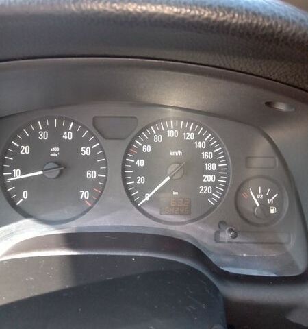 Черный Опель Астра, объемом двигателя 1.6 л и пробегом 164 тыс. км за 4500 $, фото 9 на Automoto.ua